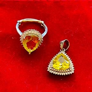 Stunning Amber stone , ring and pendant 🦋